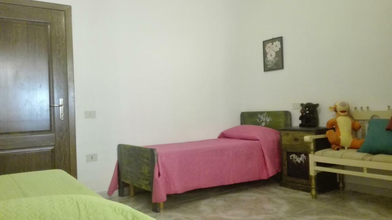 Sunflower House Apartman Siniscola Kültér fotó