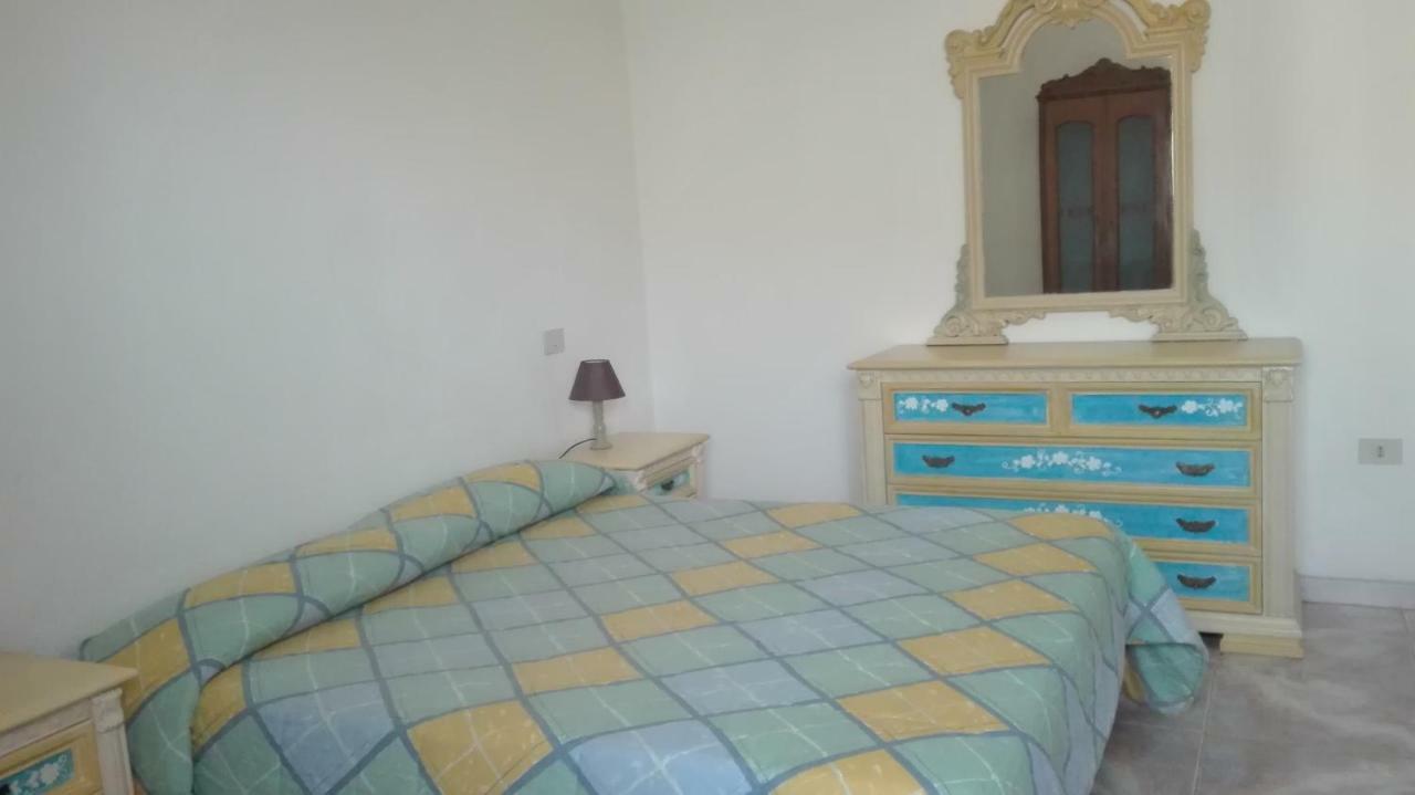 Sunflower House Apartman Siniscola Kültér fotó
